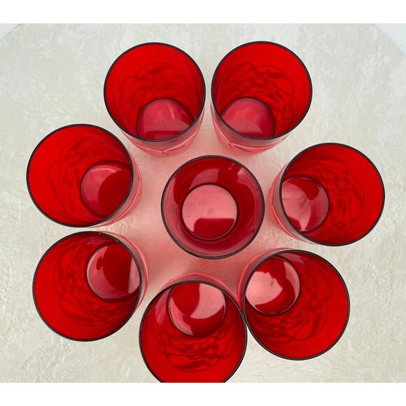 Vintage 70s tumblers, KH Hong Kong red plastic tumblers, filigree sleeves - Picture 6 of 10